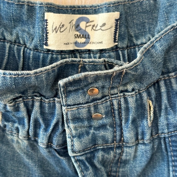 FREE PEOPLE 
Moxie jean 
Size small - Picture 5 of 7